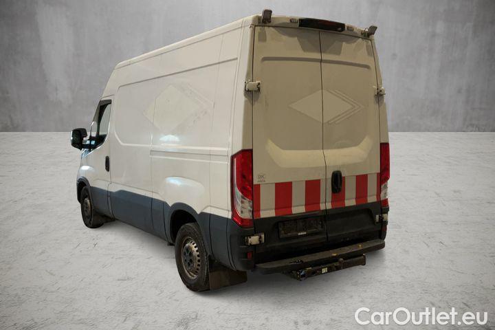 Iveco  Daily Iveco  2.3 35S16V L2H2 10.8M3 AUTO 4d #2