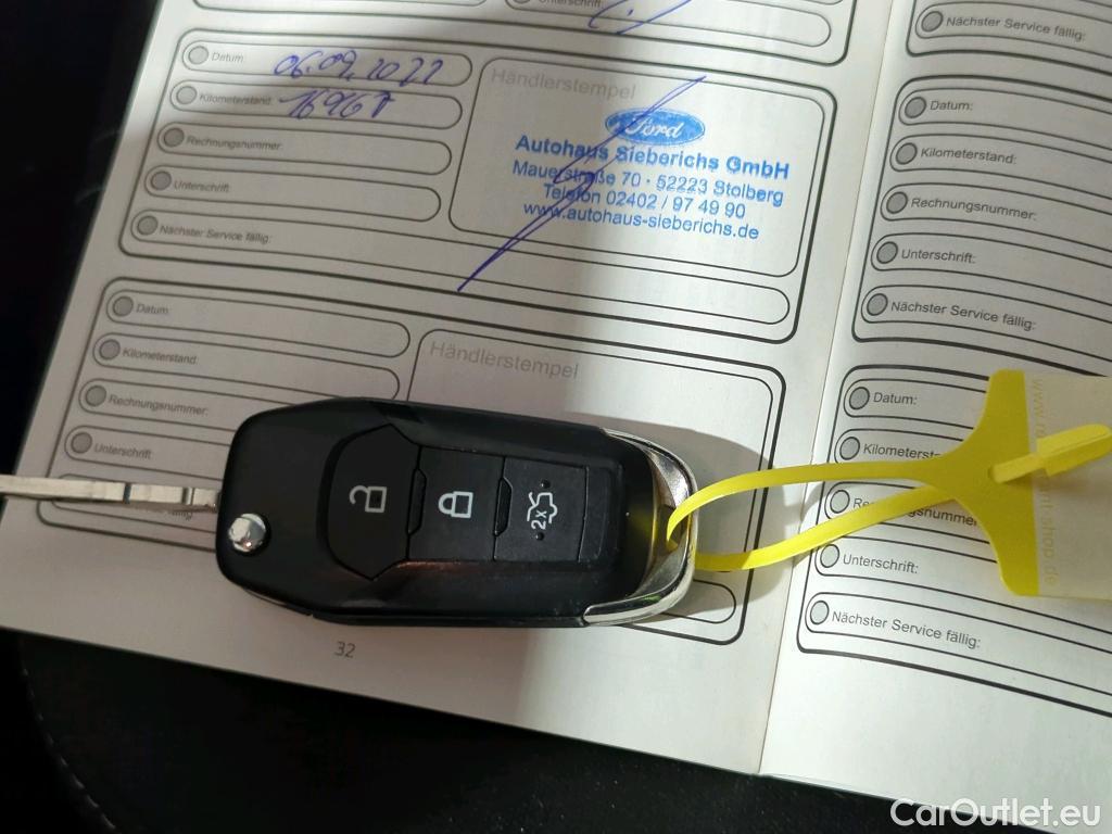 Ford  Fiesta  Cool & Connect 1.1 55KW MT5 E6dT #19