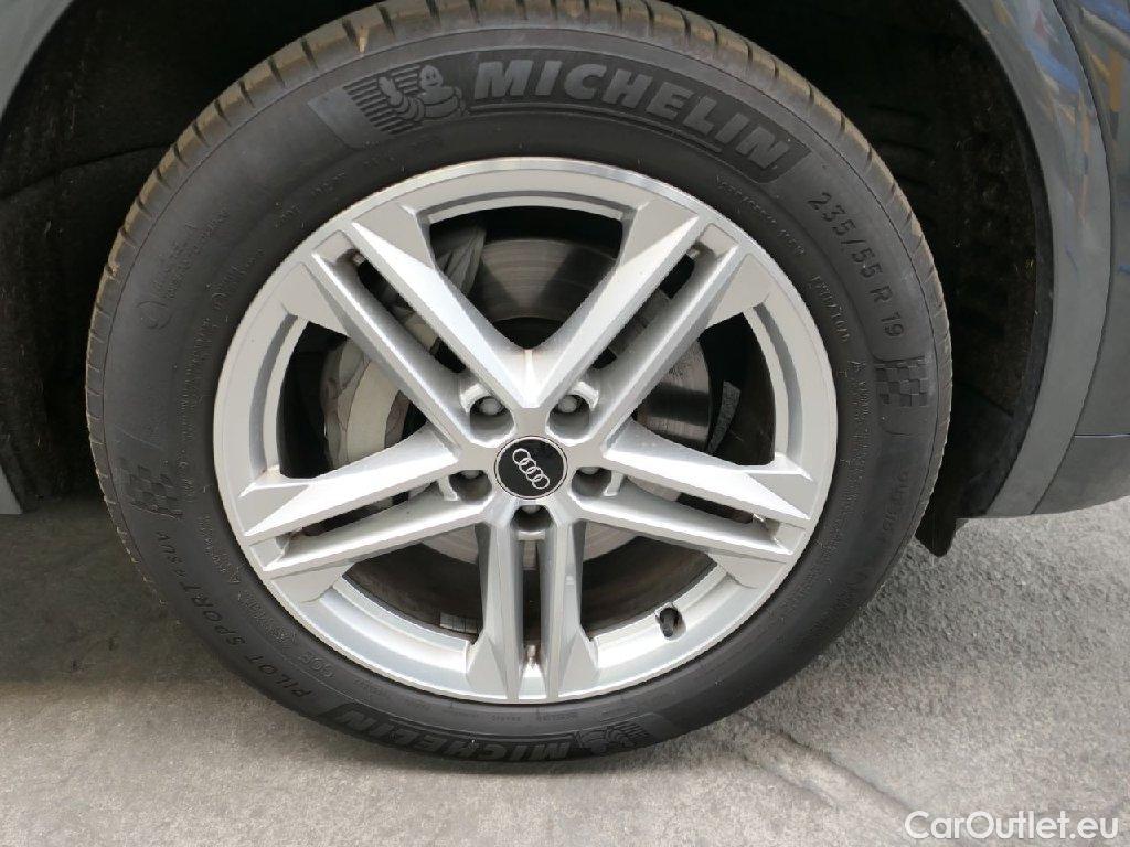 Audi  Q5  55 TFSI e quattro S line 2.0 TFSI 270KW AT7 E6d #51