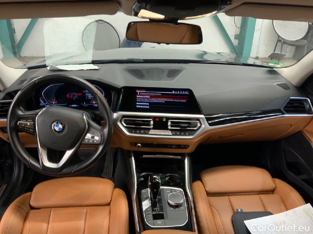 Bmw  Serie 3 Baureihe 3 Touring 318 d Sport Line 2.0 110KW AT8 E6d #3