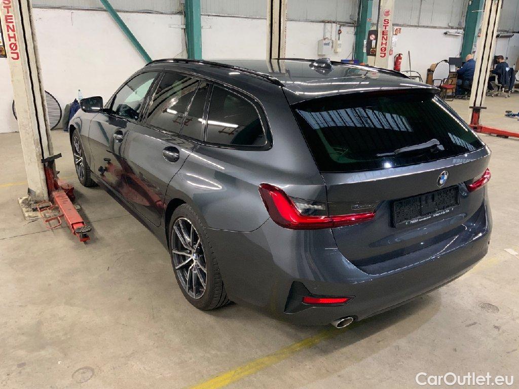 Bmw  Serie 3 Baureihe 3 Touring 318 d Sport Line 2.0 110KW AT8 E6d #8