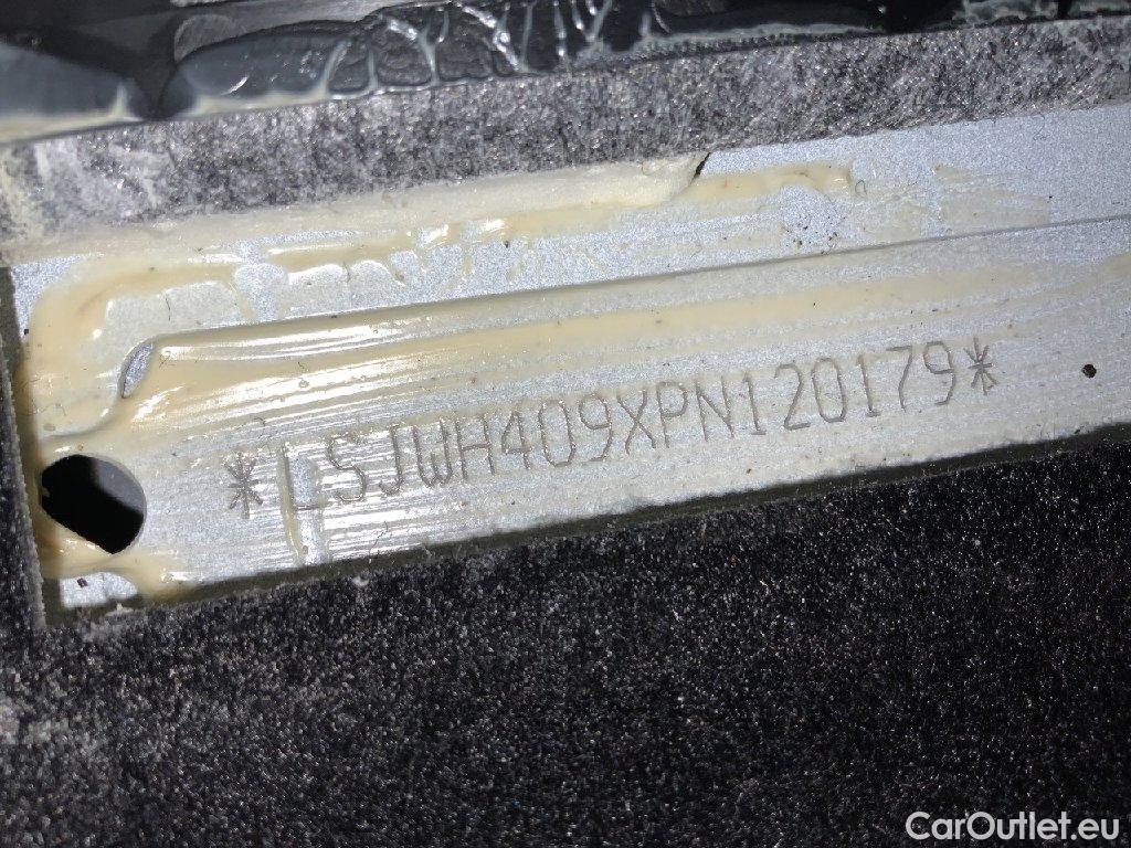 MG  EHS MG MG4 Luxury 5d 150kW #5