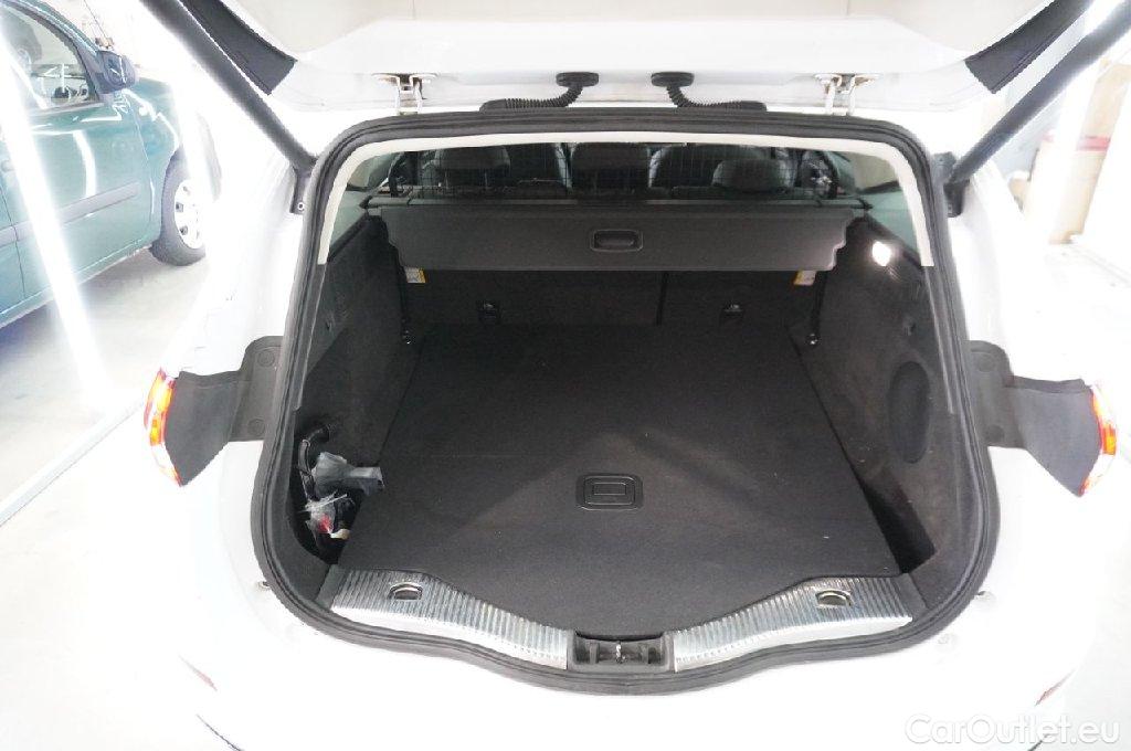 Ford  Mondeo  Turnier Titanium 2.0 EcoBlue #36