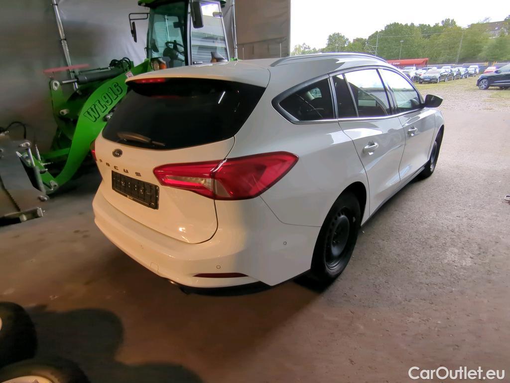 Ford  Focus  Turnier Titanium 2.0 EcoBlue 110KW AT8 E6dT #2