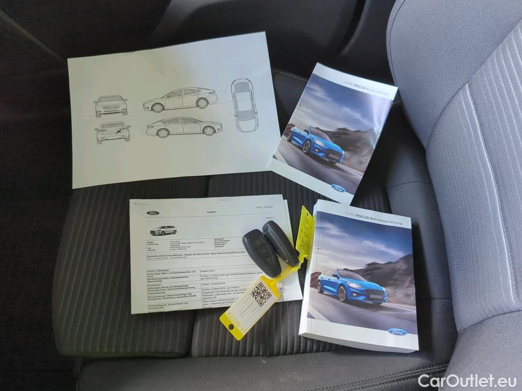 Ford  Focus  Turnier Titanium 2.0 EcoBlue 110KW AT8 E6dT #3