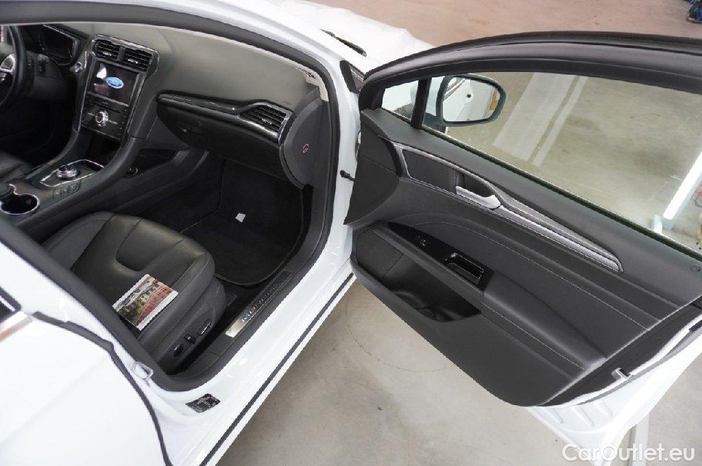 Ford  Mondeo  Turnier Titanium 2.0 EcoBlue #50
