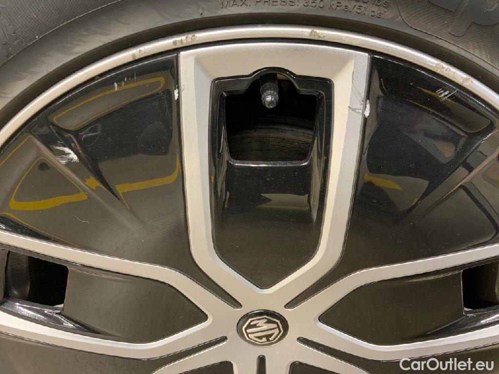 MG  EHS MG MG4 Luxury 5d 150kW #19