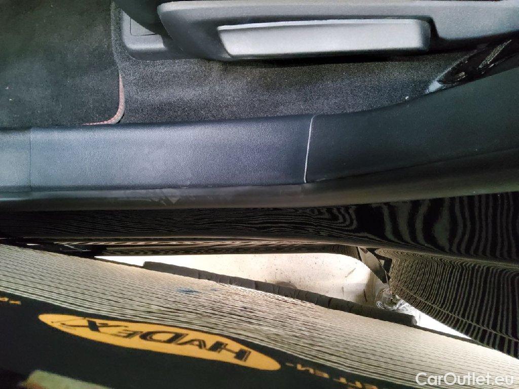 Ford  Kuga  Plug-In Hybrid ST-Line X 2.5 165KW ATV E6d #47