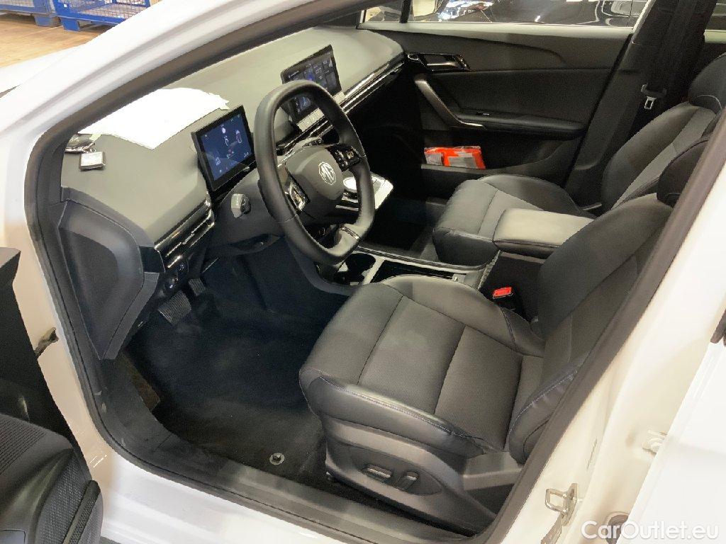MG  EHS MG MG4 Luxury 5d 150kW #4