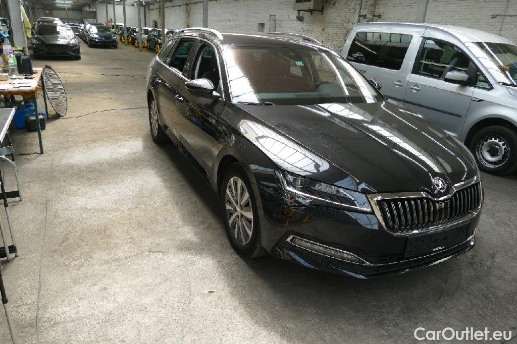 Skoda  Superb  Combi Style 2.0 TDI 110KW AT7 E6d #8