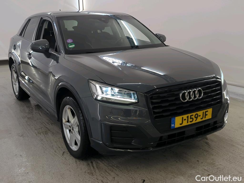 Audi  Q2 Audi  35 TFSI S tronic epic 5d #10
