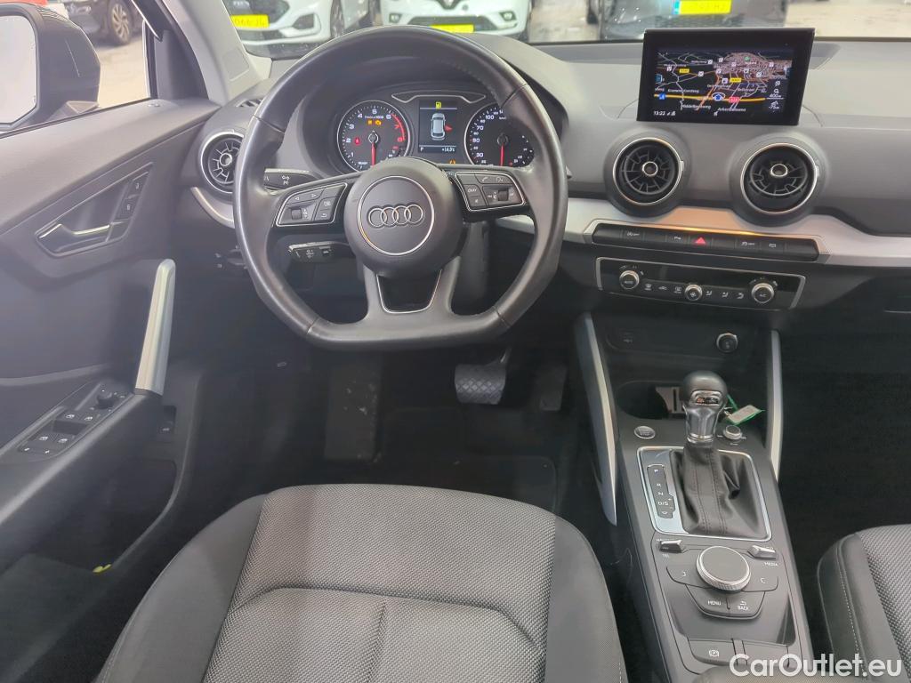 Audi  Q2 Audi  35 TFSI S tronic epic 5d #20