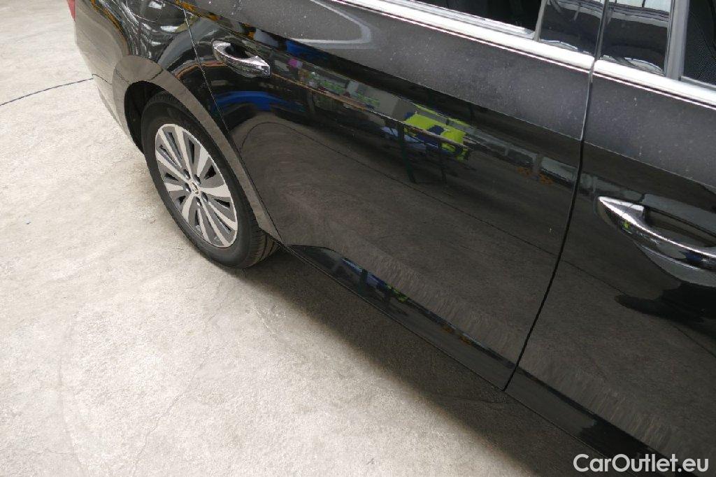 Skoda  Superb  Combi Style 2.0 TDI 110KW AT7 E6d #17