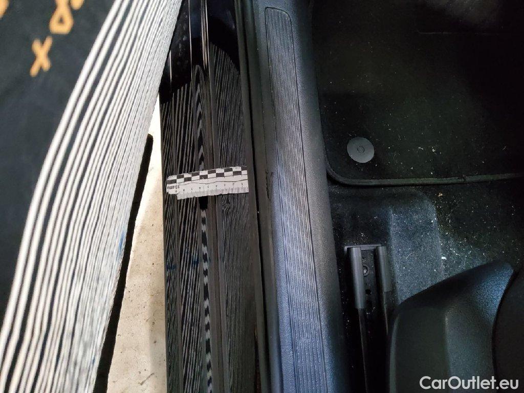 Volkswagen  Passat  Variant 2.0 TDI 110KW AT7 E6d #48