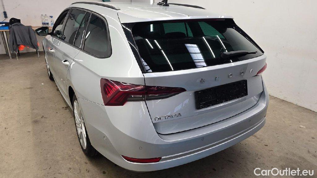 Skoda  Octavia  Combi Ambition 2.0 TDI 110KW AT7 E6d #8