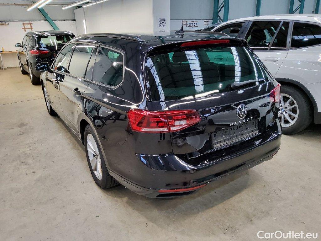 Volkswagen  Passat  Variant 2.0 TDI 110KW AT7 E6d #9