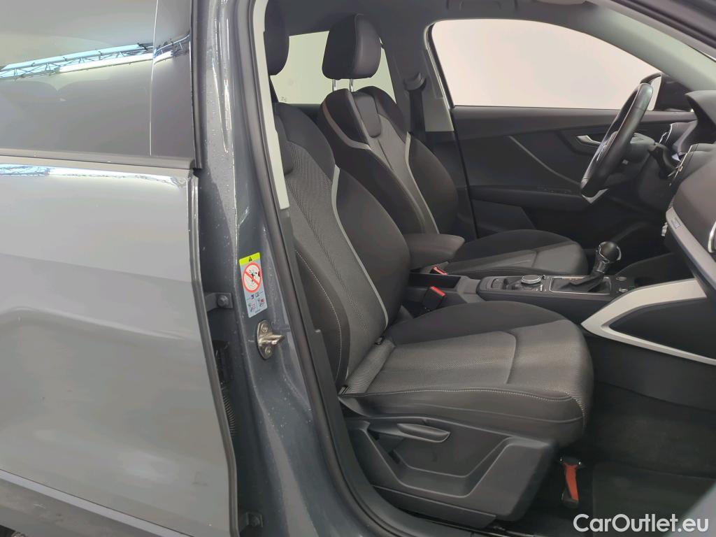 Audi  Q2 Audi  35 TFSI S tronic epic 5d #3