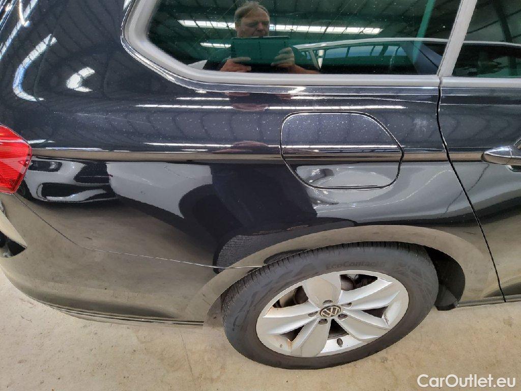 Volkswagen  Passat  Variant 2.0 TDI 110KW AT7 E6d #28