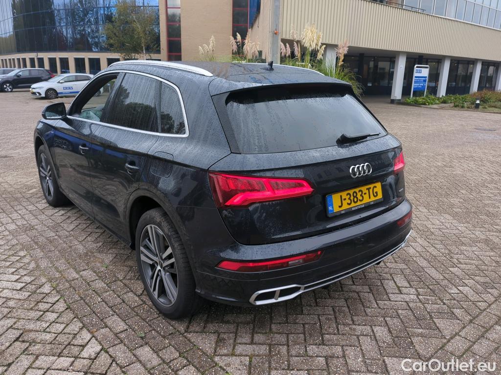 Audi  Q5 Audi  55 TFSI e quattro S tronic Competition 5d #15