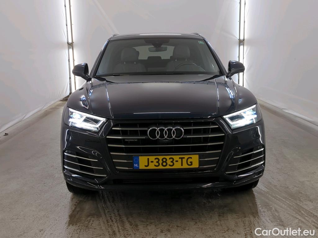 Audi  Q5 Audi  55 TFSI e quattro S tronic Competition 5d #16