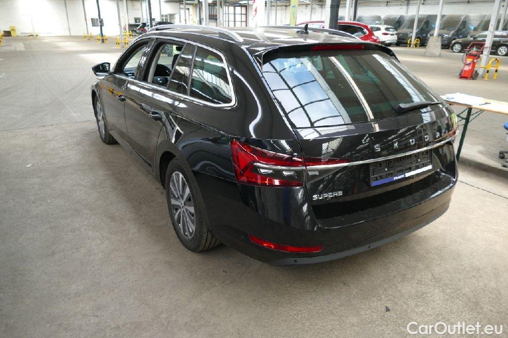 Skoda  Superb  Combi Style 2.0 TDI 110KW AT7 E6d #9
