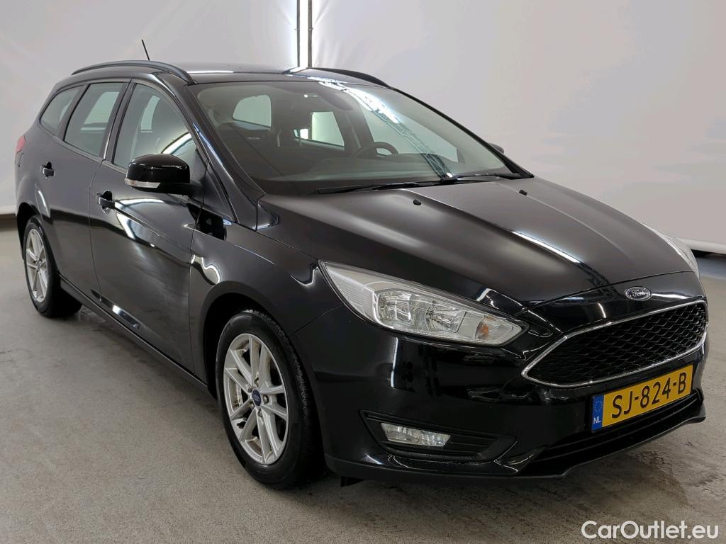 Ford  Focus Ford  1.0 EcoBoost Lease Edition 100 pk Wagon 5d #15