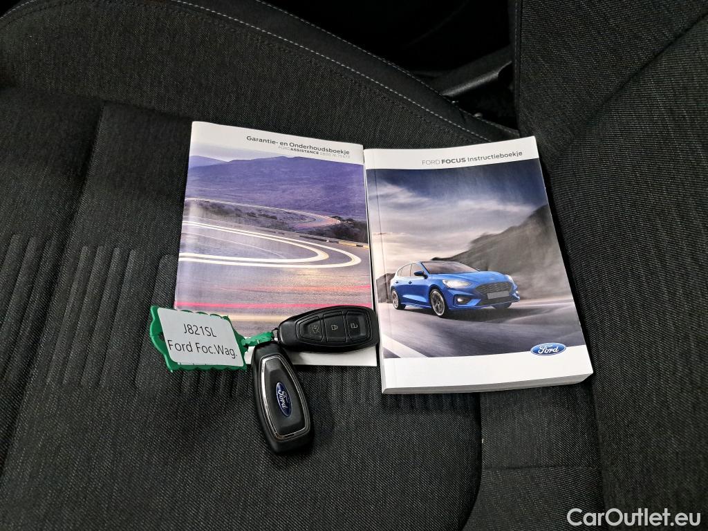 Ford  Focus Ford  1.0 EcoBo Hybr 155pk Active X Bus Wagon 5d #4