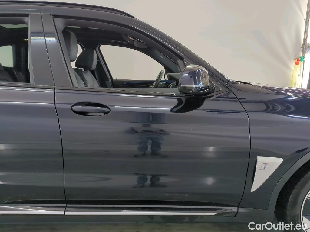 Bmw  iX3 BMW   High Executive 5d + Shadow Line #9