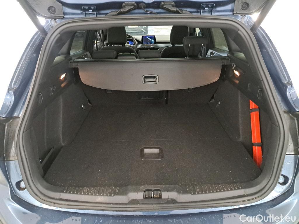 Ford  Focus Ford  1.0 EcoBo Hybr 155pk Active X Bus Wagon 5d #9