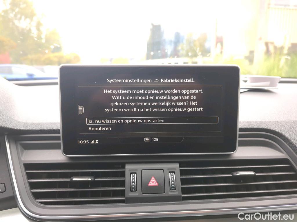 Audi  Q5 Audi  55 TFSI e quattro S tronic Competition 5d #45