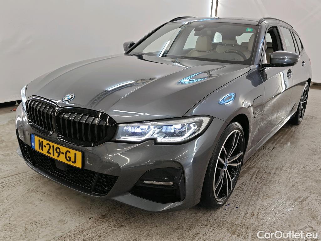 Bmw  Serie 3 BMW 3 Serie Touring 320e Business Edition Plus 5d + M-Sport + Shadowline #1