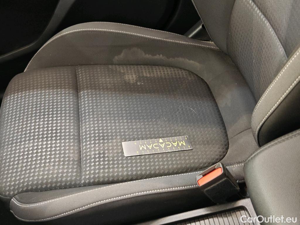 Ford  Focus Ford  1.0 EcoBo 100pk Trend Edition Bus Wagon 5d #37