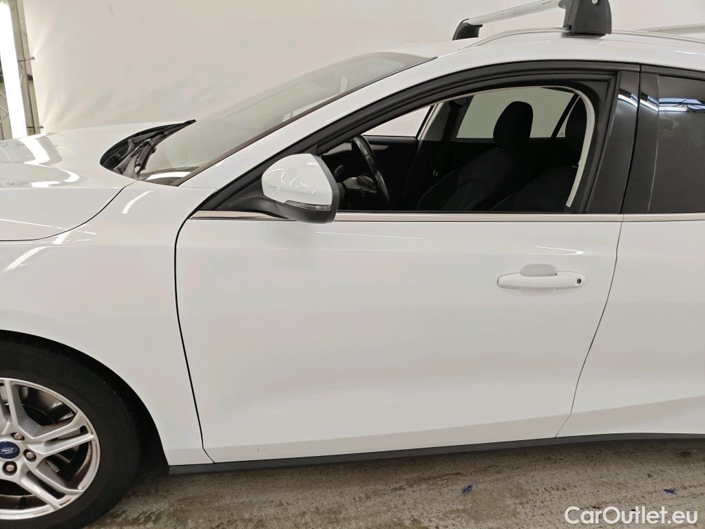 Ford  Focus Ford  1.0 EcoBo 100pk Trend Edition Bus Wagon 5d #27