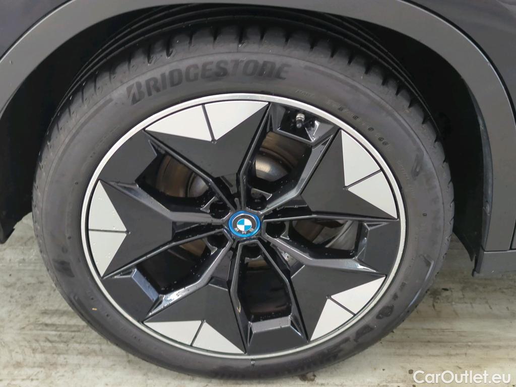 Bmw  iX3 BMW   High Executive 5d + Shadow Line #33