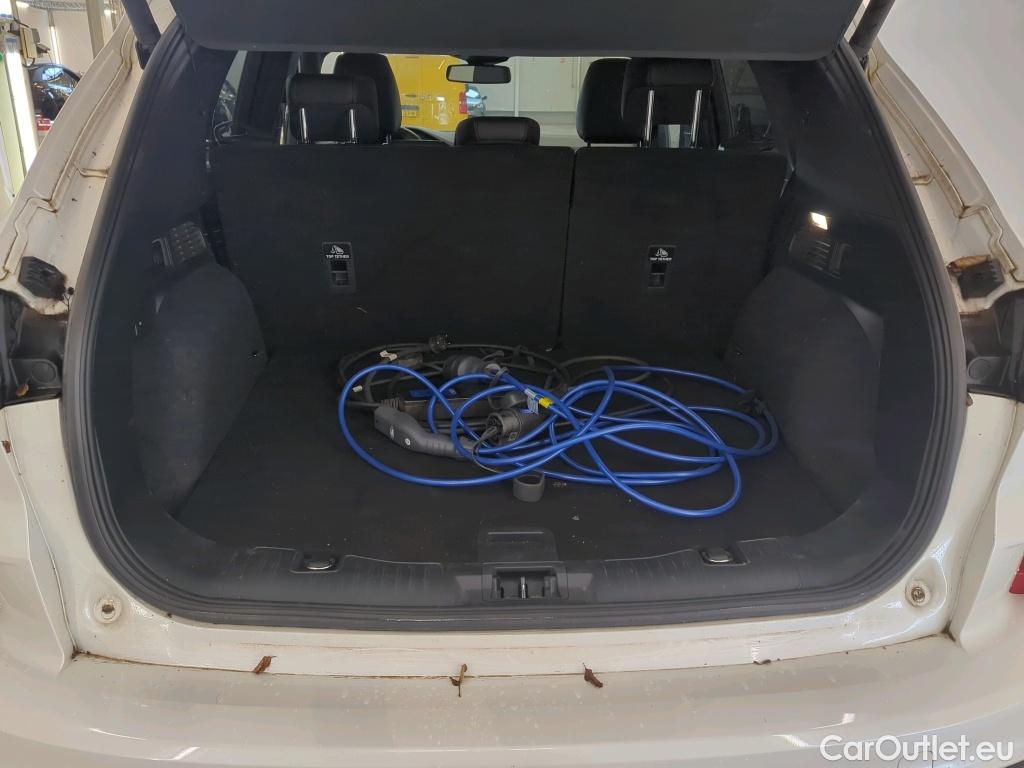 Ford  Kuga Ford  ST-Line X 2.5 PHEV e-CVT automaat 5d #9