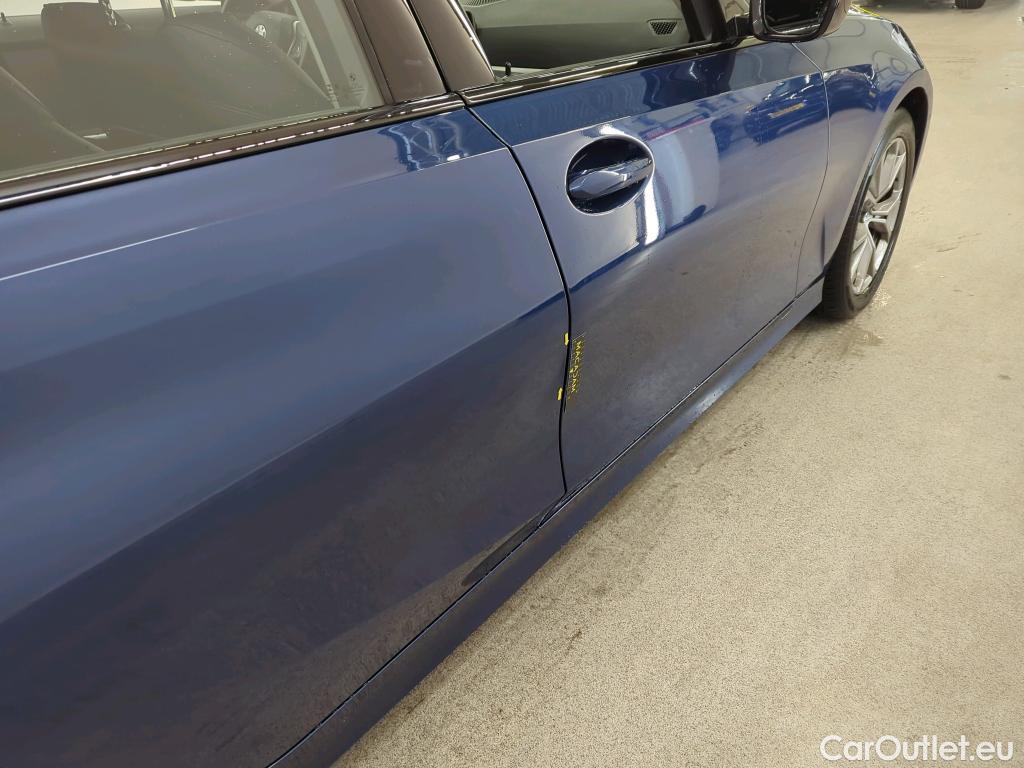 Bmw  Serie 3 BMW 3 Serie Touring 320iA Sport Line #40