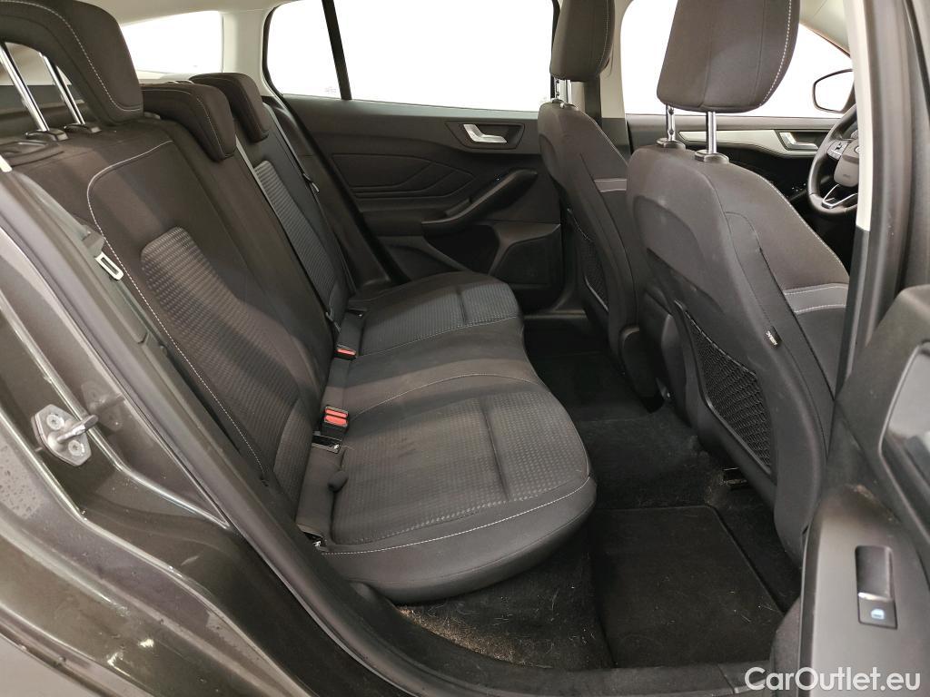 Ford  Focus Ford  1.0 EcoBo 100pk Trend Edition Bus Wagon 5d #15