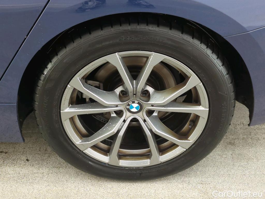 Bmw  Serie 3 BMW 3 Serie Touring 320iA Sport Line #24