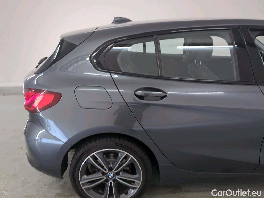 Bmw  Serie 1 BMW 1 18iA 5d Corporate Executive Sport #14
