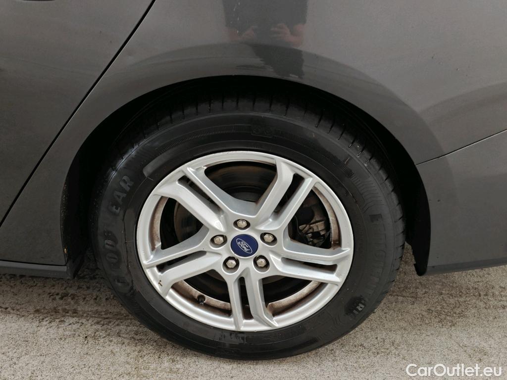 Ford  Focus Ford  1.0 EcoBo 100pk Trend Edition Bus Wagon 5d #24