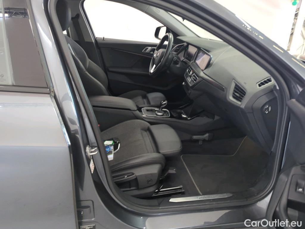 Bmw  Serie 1 BMW 1 18iA 5d Corporate Executive Sport #3