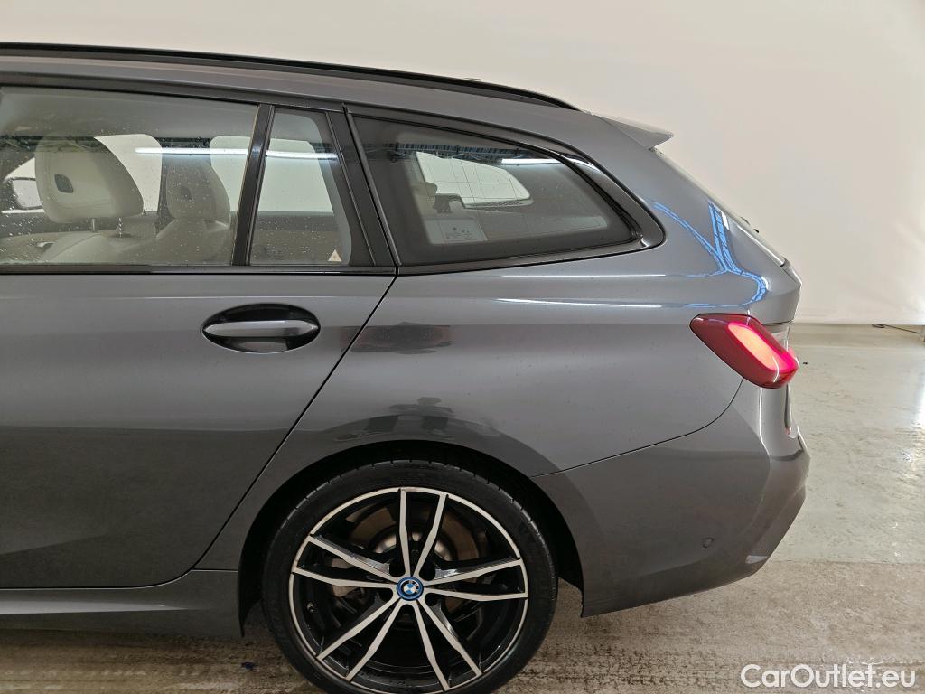 Bmw  Serie 3 BMW 3 Serie Touring 320e Business Edition Plus 5d + M-Sport + Shadowline #11