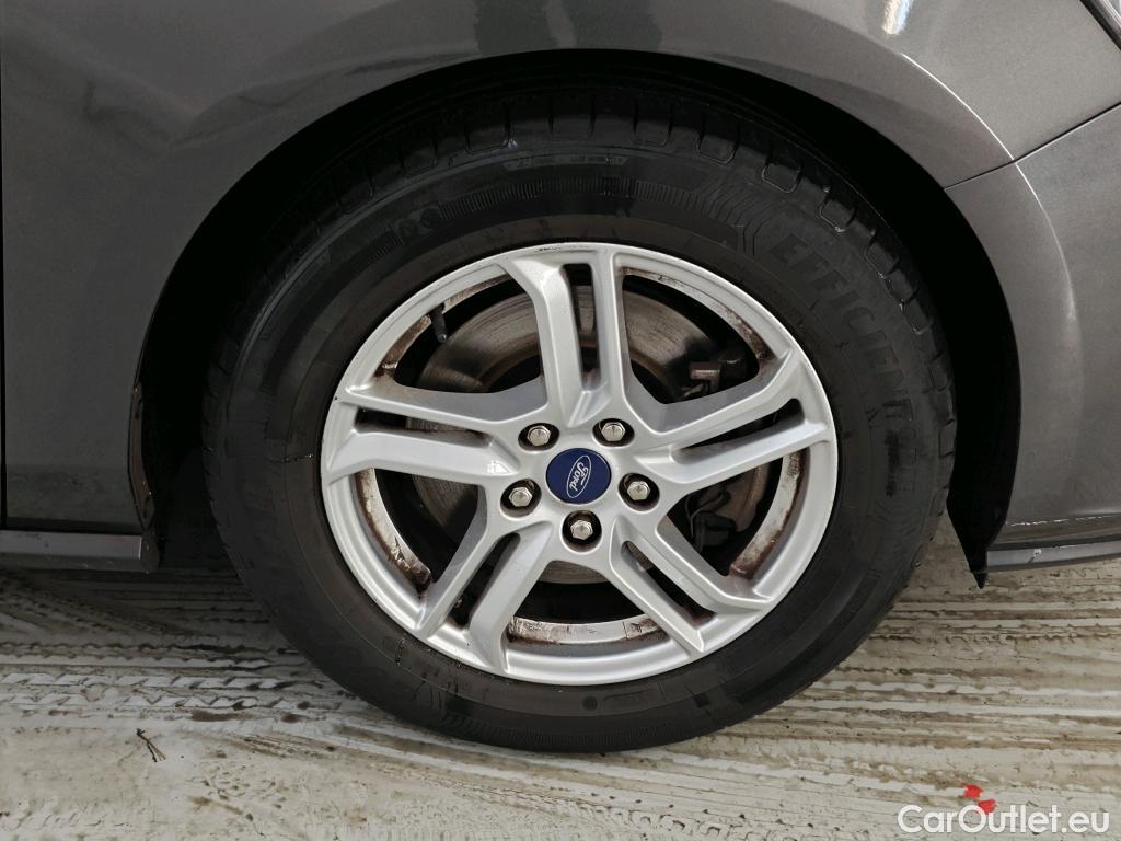 Ford  Focus Ford  1.0 EcoBo 100pk Trend Edition Bus Wagon 5d #12