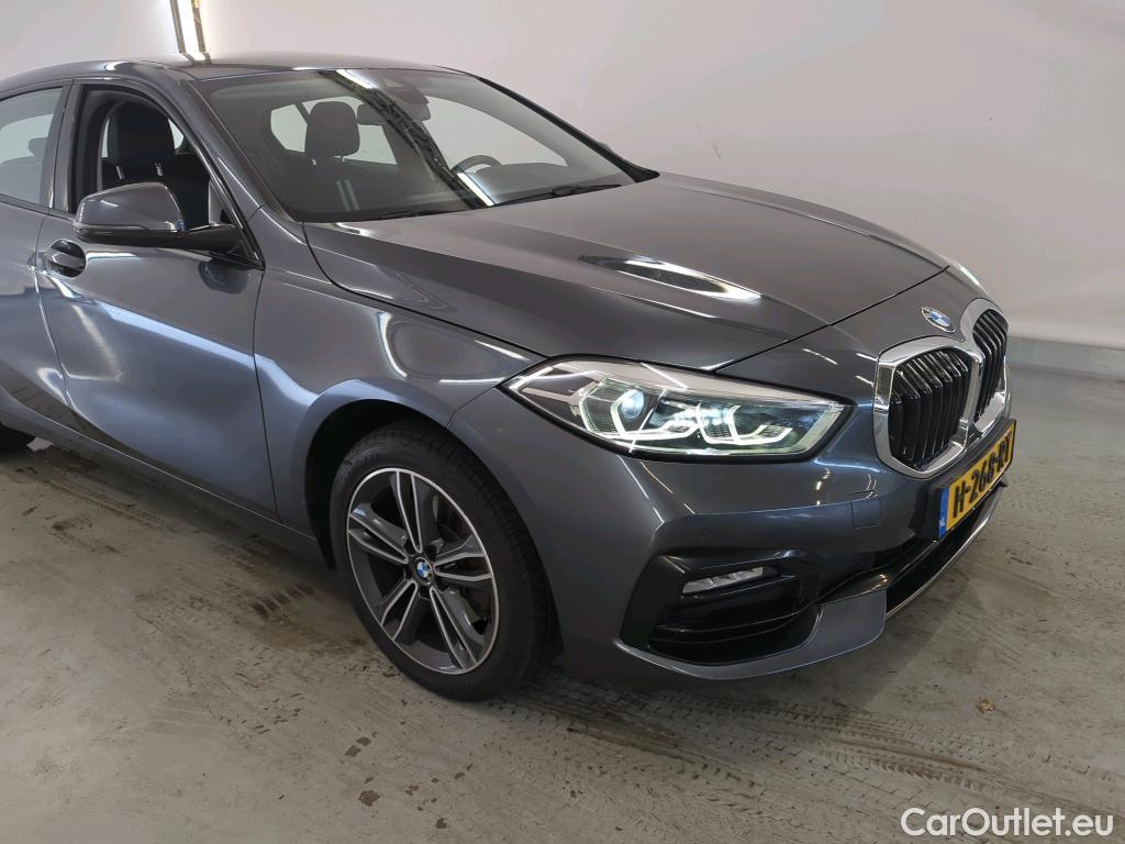 Bmw  Serie 1 BMW 1 18iA 5d Corporate Executive Sport #28