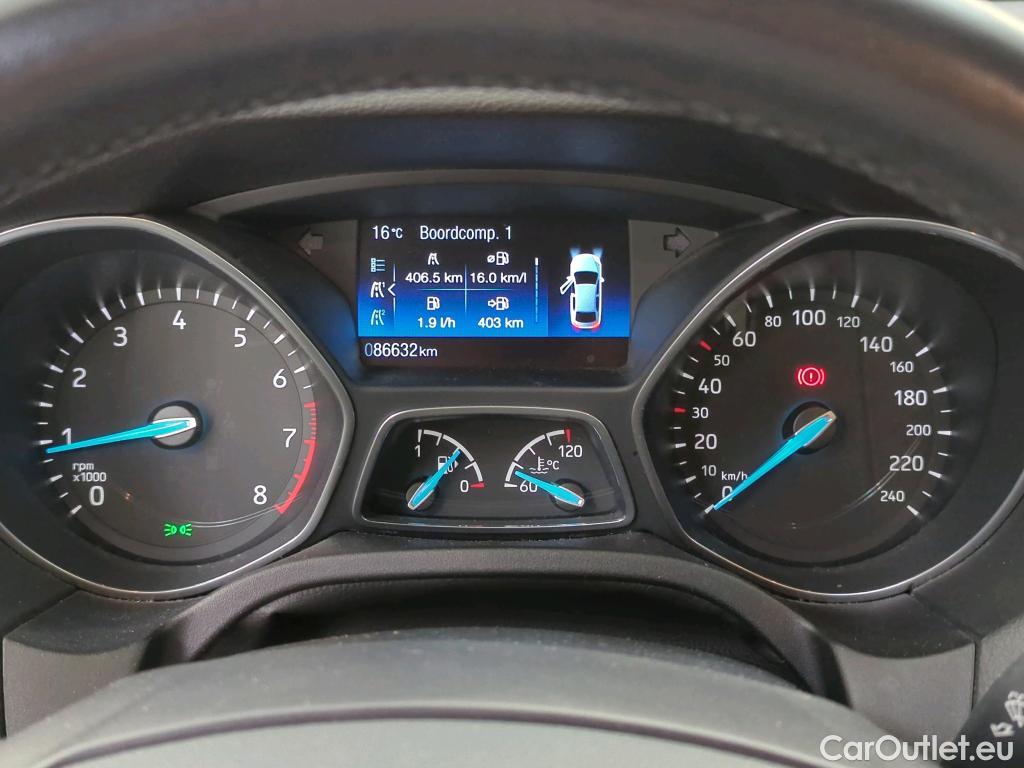 Ford  Focus Ford  1.0 EcoBoost Lease Edition 100 pk Wagon 5d #7