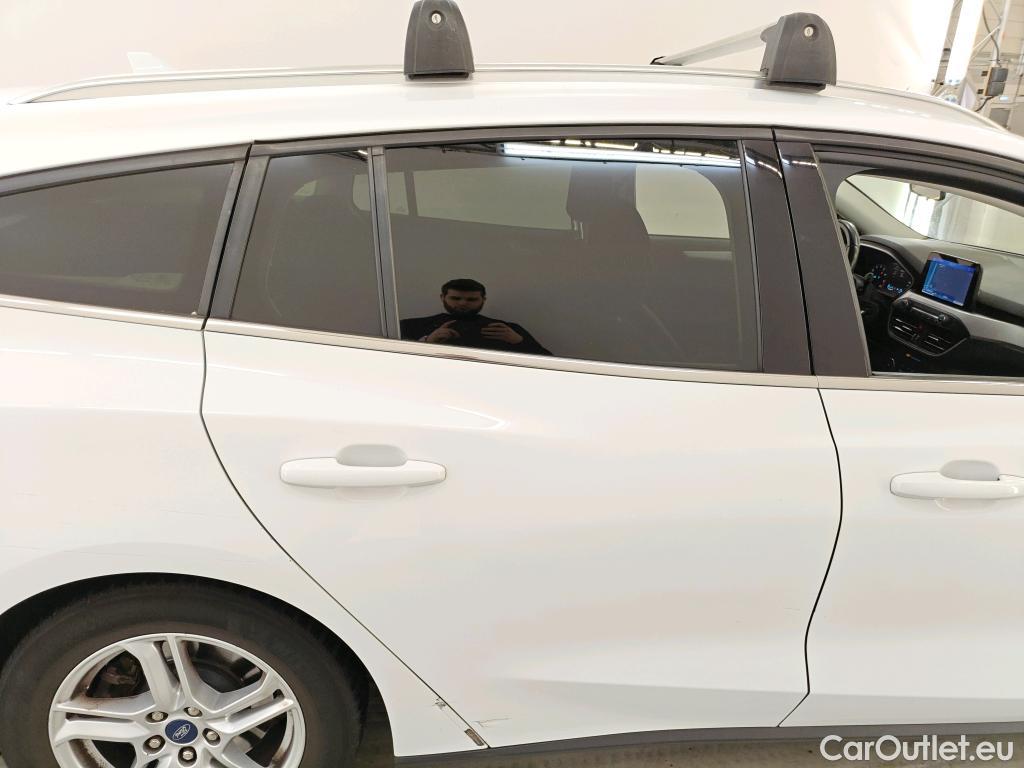 Ford  Focus Ford  1.0 EcoBo 100pk Trend Edition Bus Wagon 5d #18
