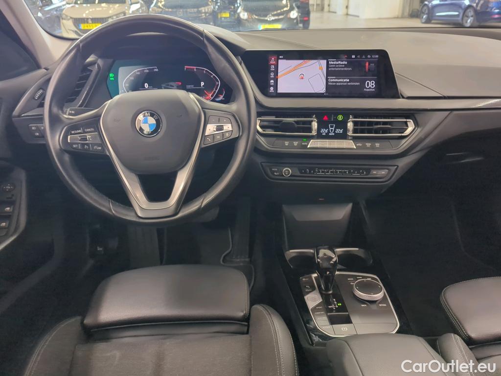 Bmw  Serie 1 BMW 1 18iA 5d Corporate Executive Sport #31