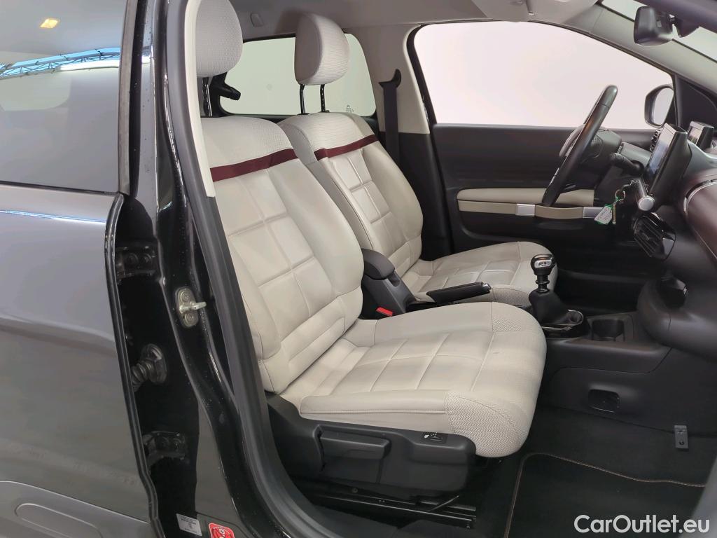 Citroen  C4 Cactus Citroën  PureTech 110 S&S Business 5d #3