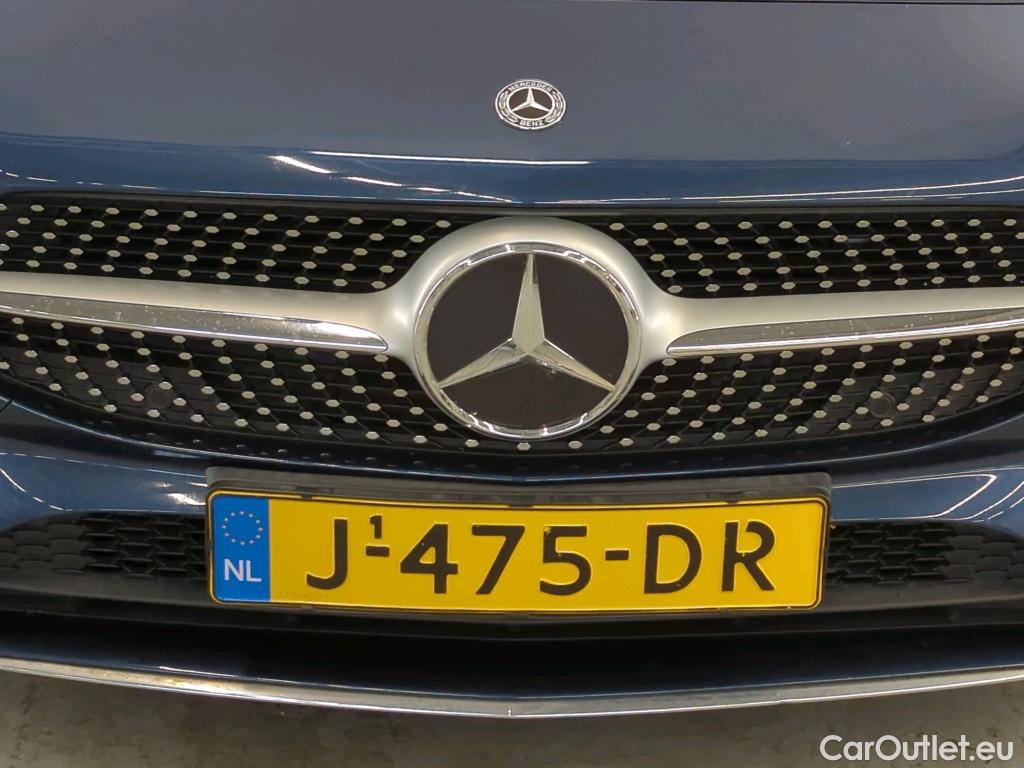 Mercedes  CLA-Klasse Mercedes-Benz CLA Shooting Brake CLA 180 DCT Business Solution AMG 5d #4