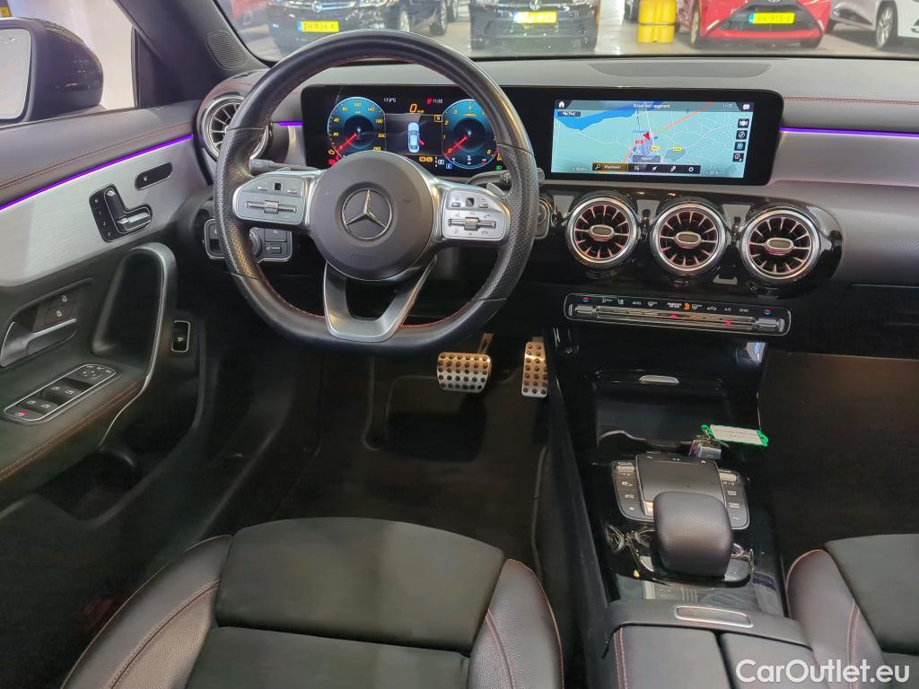 Mercedes  CLA-Klasse Mercedes-Benz CLA CLA 180 DCT Business Solution AMG 4d #17